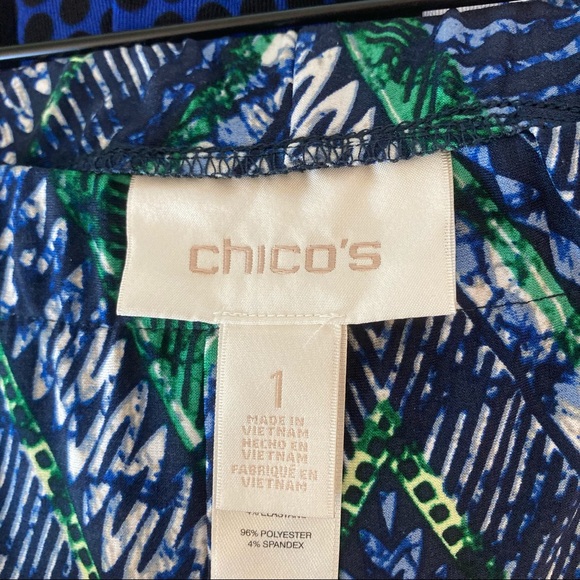 { CHICO’S} Blue Green & White Patterned Wide Leg Pants - Picture 7 of 8